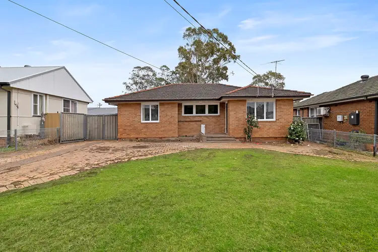 Second view of Homely house listing, 19 Tumbarumba Crescent, Heckenberg NSW 2168