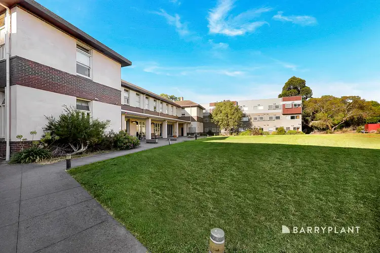 10/116 Main Drive, Macleod VIC 3085