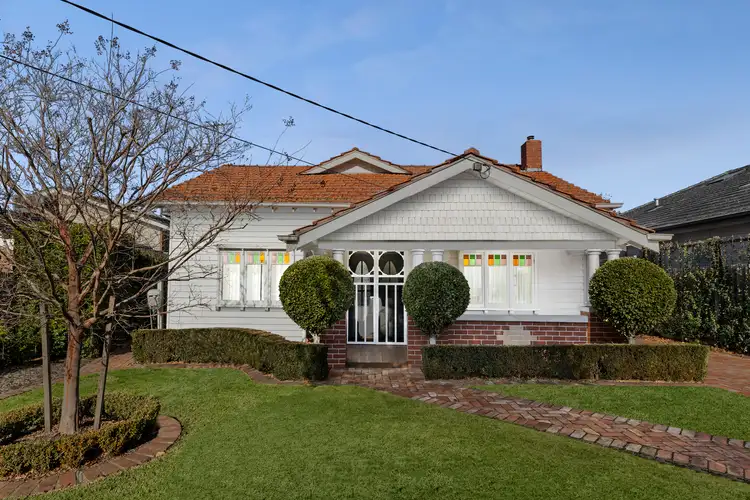 3 Balmoral Avenue, Strathmore VIC 3041