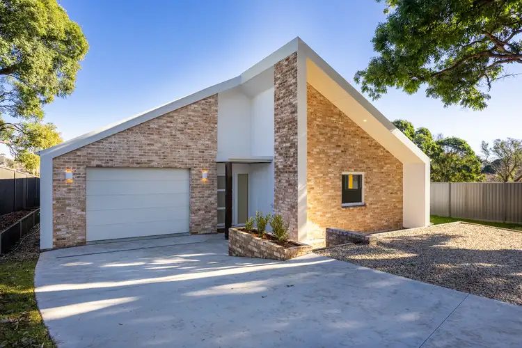 3 Sea Lace Place, Bega NSW 2550