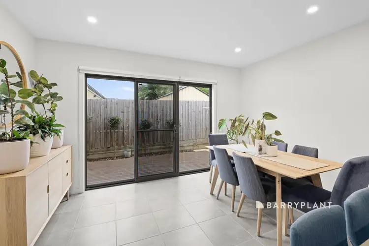 Fifth view of Homely house listing, 18 Cassa Blue Circuit, Narre Warren VIC 3805