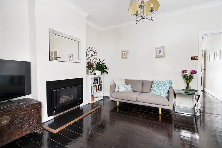20 Perrett Street