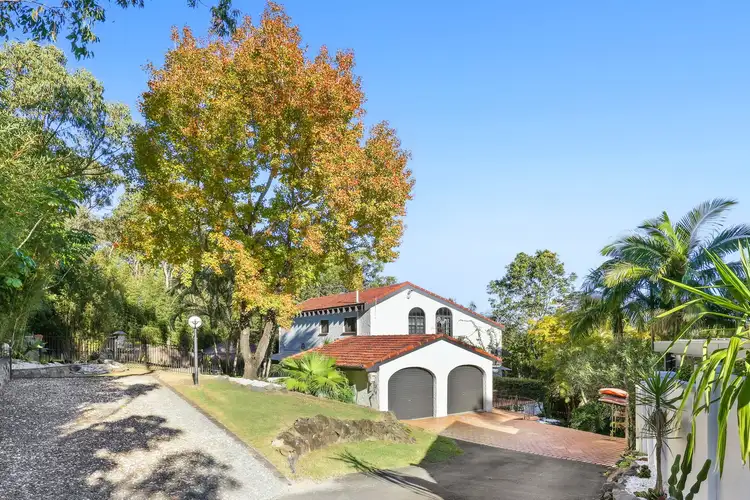 2 Bellview Crescent, Ashmore QLD 4214