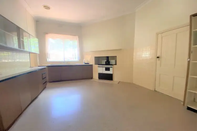 Second view of Homely house listing, 92 Rowan Street, Wangaratta VIC 3677