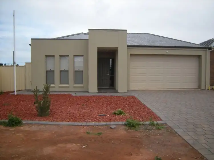 17 Phillips Street, Whyalla Stuart SA 5608
