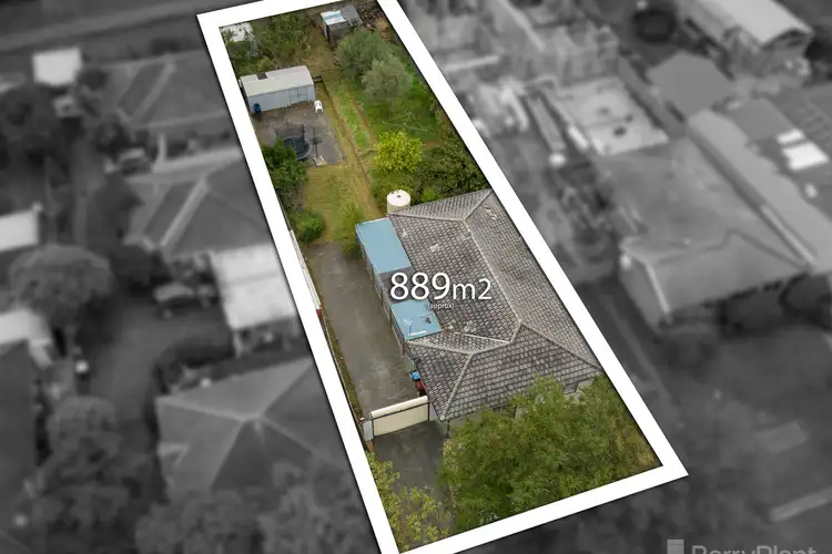 63 Strathaven Drive, Berwick VIC 3806