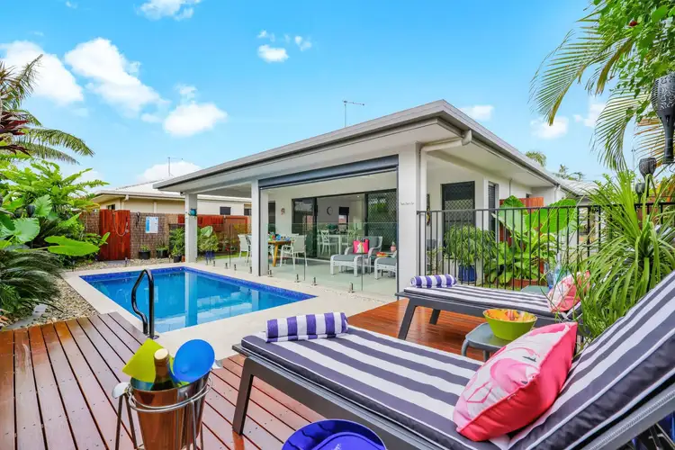17 Arrowsmith Close, Smithfield QLD 4878