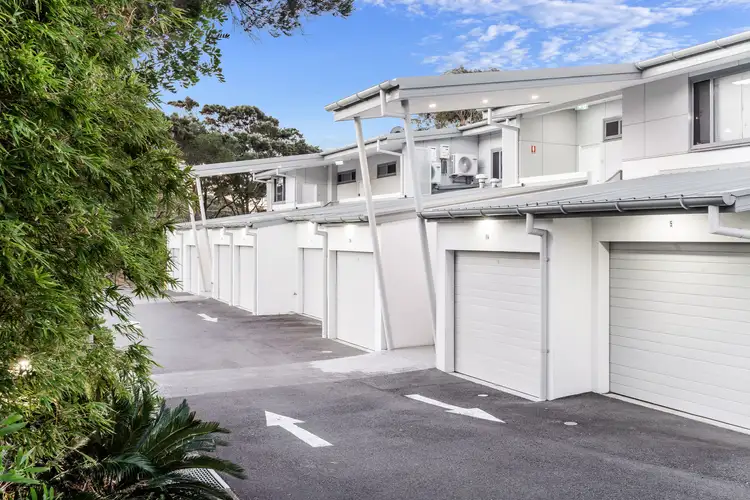 14/2 Hothersal Street