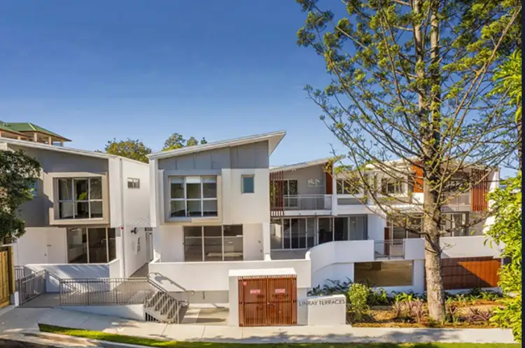 8/22 Travillis Street