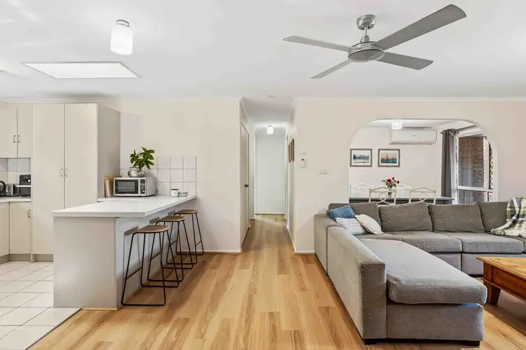 2/58 Corunna Crescent