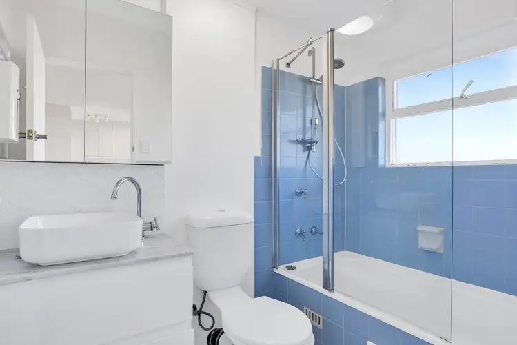 Fourth view of Homely studio listing, 17/10 Barncleuth Square, Elizabeth Bay NSW 2011