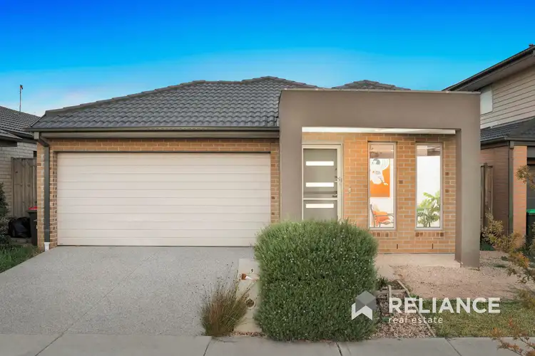 9 Smile Crescent, Wyndham Vale VIC 3024