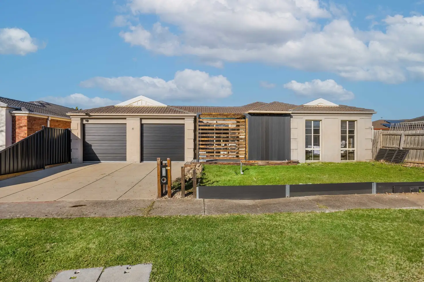 Main view of Homely house listing, 15 Sunrise Drive, Hillside VIC 3037