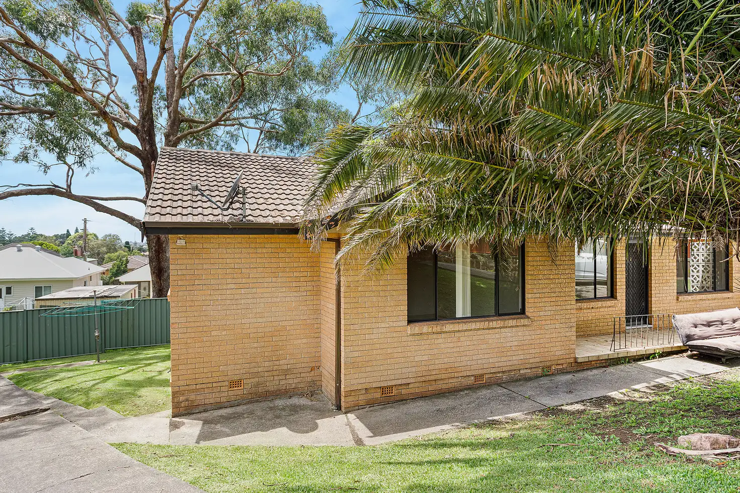 Main view of Homely villa listing, 1/37 Kingsley Drive, Lake Heights NSW 2502