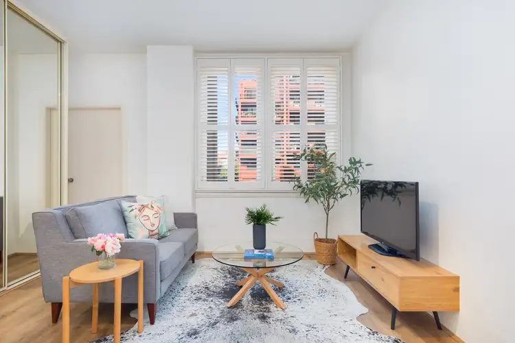 Second view of Homely studio listing, 109/3-5 Greenknowe Avenue, Elizabeth Bay NSW 2011