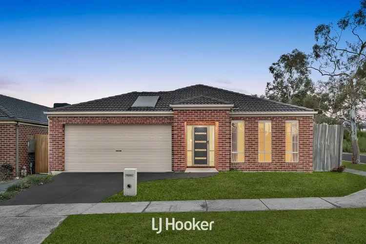 12 Domino Way, Hampton Park VIC 3976