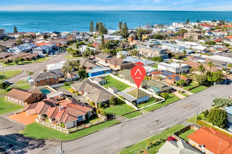 6 Benelong Street, The Entrance NSW 2261
