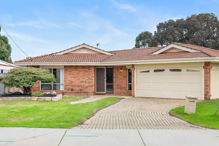 29 Henderson Drive, Seville Grove WA 6112