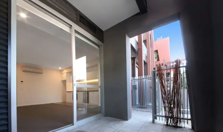 2/33 James Street, Windsor VIC 3181