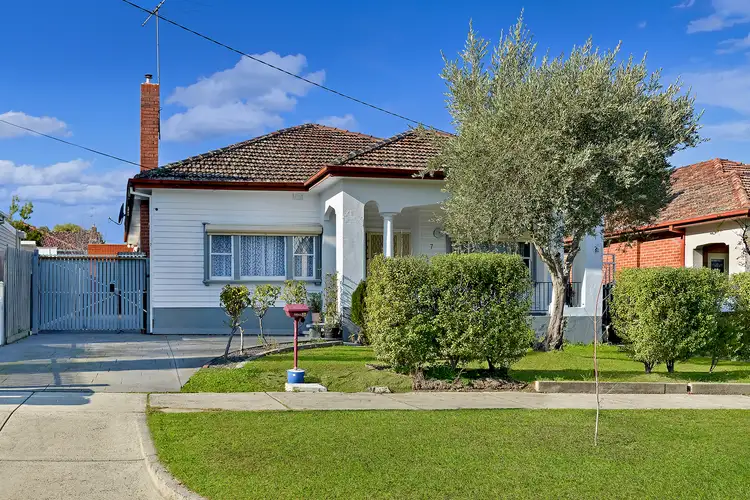 7 Jewell Crescent, Brunswick West VIC 3055