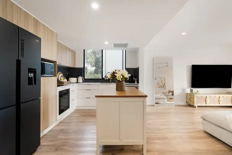 12/14 Alfred Street, Woody Point QLD 4019