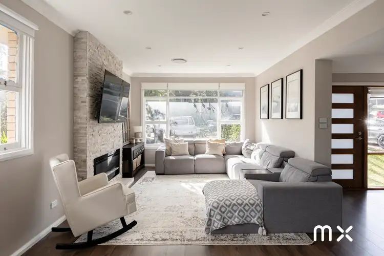 21 Bristol Parade, Farmborough Heights NSW 2526
