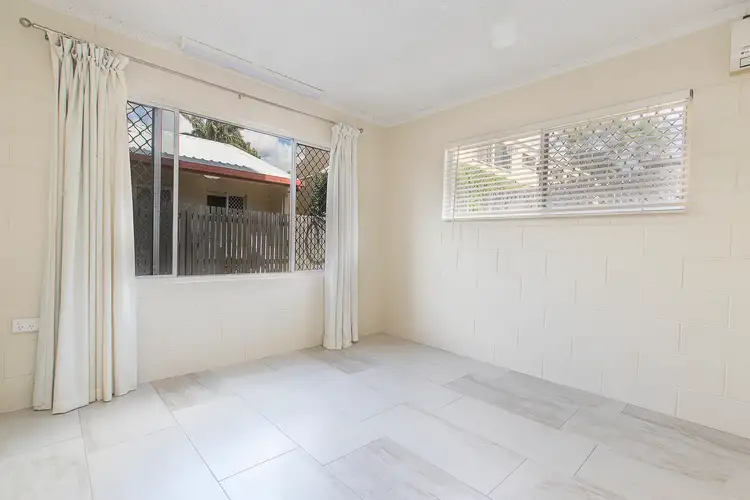 Fifth view of Homely unit listing, 1/7 Windsor Street, Hermit Park QLD 4812