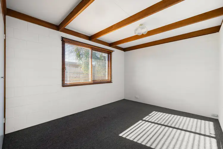 Sixth view of Homely unit listing, 1/6 Beckley Court, Bairnsdale VIC 3875