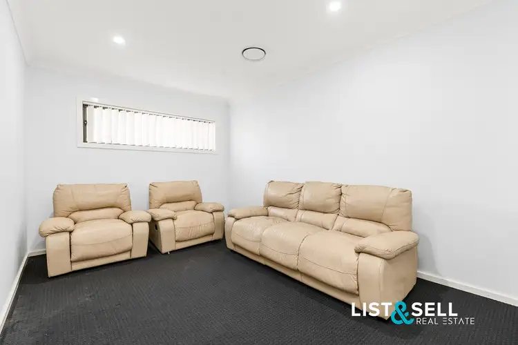 Fifth view of Homely house listing, 2 Gossamer Place, Macquarie Fields NSW 2564