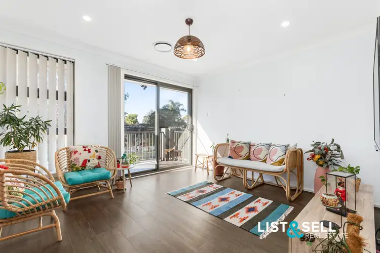 Sixth view of Homely house listing, 2 Gossamer Place, Macquarie Fields NSW 2564