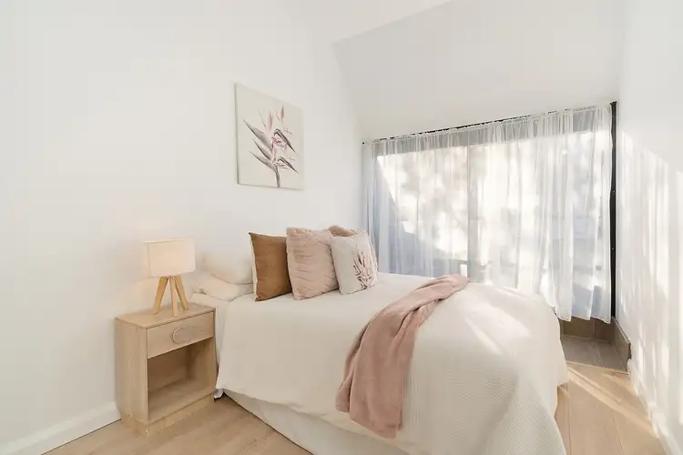 Fourth view of Homely apartment listing, 202/402 Pacific Highway, Crows Nest NSW 2065