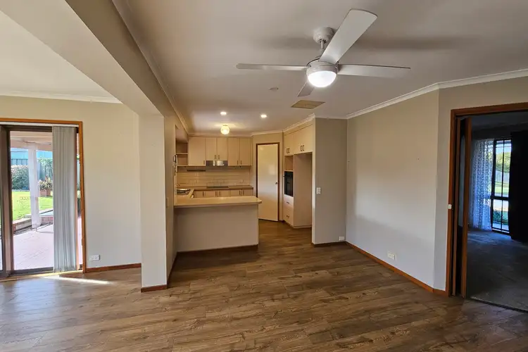 Fourth view of Homely house listing, 5 Tumut Court, Wodonga VIC 3690