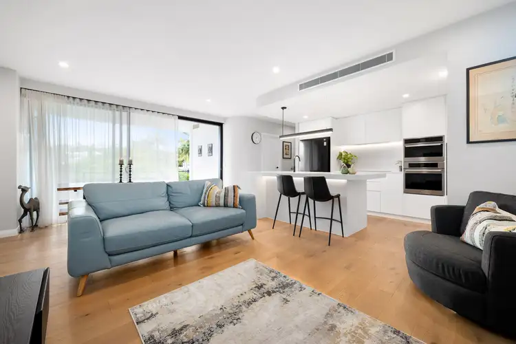 Main view of Homely apartment listing, 9/388 Hawthorne Road, Hawthorne QLD 4171