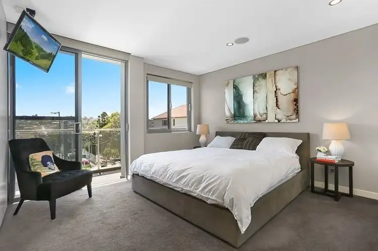 Third view of Homely apartment listing, 4/143-147 Coogee Bay Road, Coogee NSW 2034