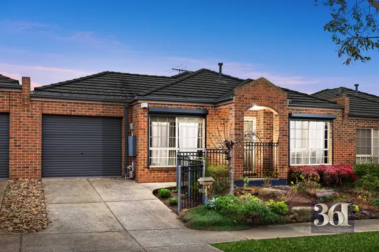 Main view of Homely unit listing, 2/4 Albert Place, Hoppers Crossing VIC 3029