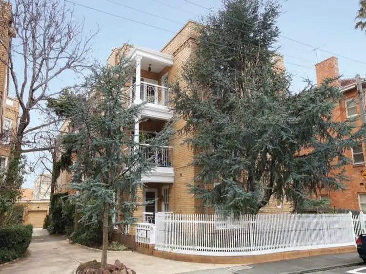 4/56 Walsh Street