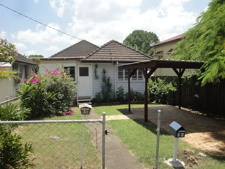 31 Mitre Street, St Lucia QLD 4067