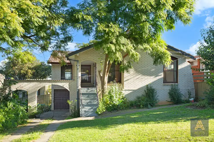 8 Monaro Street, Seven Hills NSW 2147