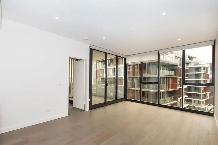 401/17 Garrigarrang Avenue