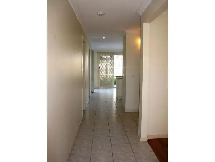 Second view of Homely unit listing, 5 Elinda Place, Reservoir VIC 3073
