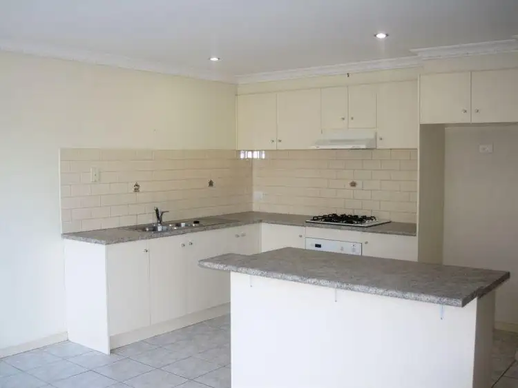 Fifth view of Homely unit listing, 5 Elinda Place, Reservoir VIC 3073