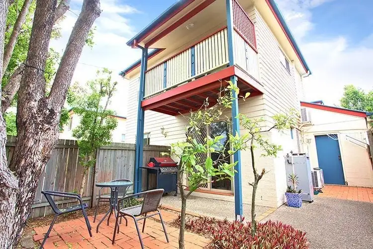 Main view of Homely townhouse listing, 2/20 Livingstone Street, Yeerongpilly QLD 4105