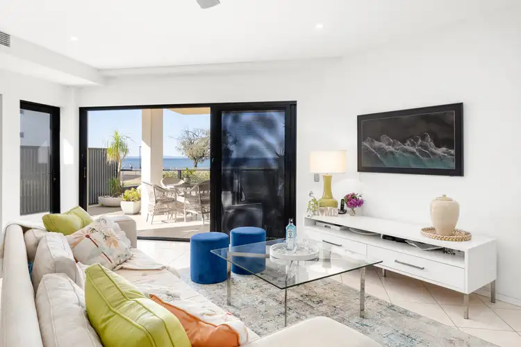 1/46-48 Prince Edward Parade, Redcliffe QLD 4020