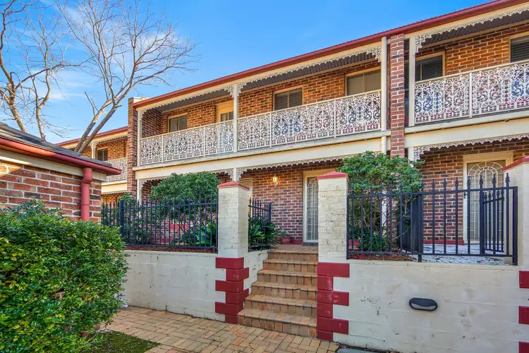 3/2 Richmond Mews, Mardi NSW 2259