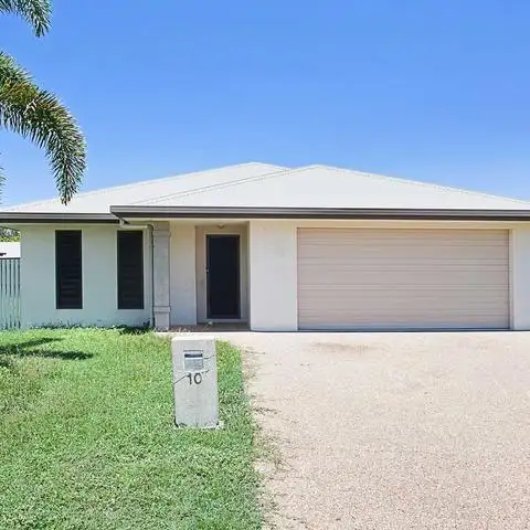 10 Bluff Street, Bushland Beach QLD 4818
