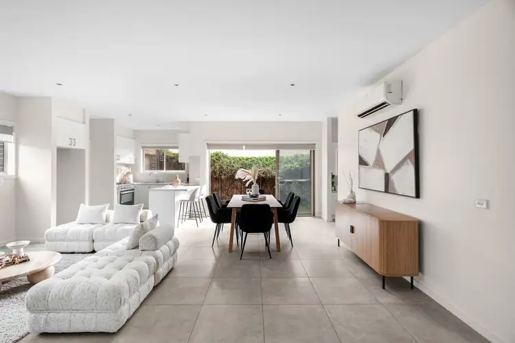 2/16 Grimwade Street, Reservoir VIC 3073