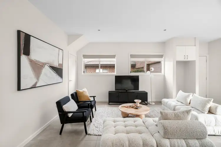 Fourth view of Homely townhouse listing, 2/16 Grimwade Street, Reservoir VIC 3073