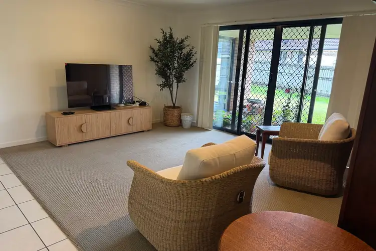 4 Rigden Close, Morayfield QLD 4506