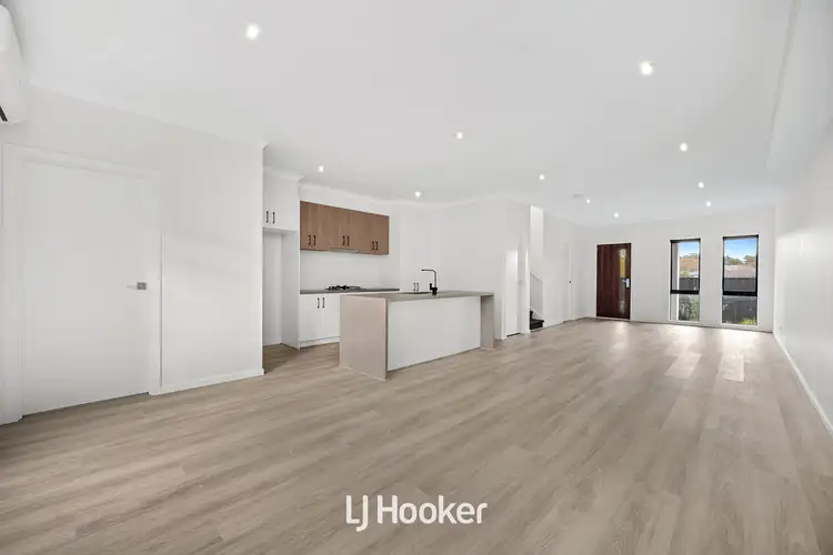 Fourth view of Homely townhouse listing, 2/5 Fiona Court, Narre Warren VIC 3805
