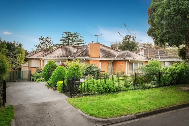 3 Gilmore Road, Doncaster VIC 3108